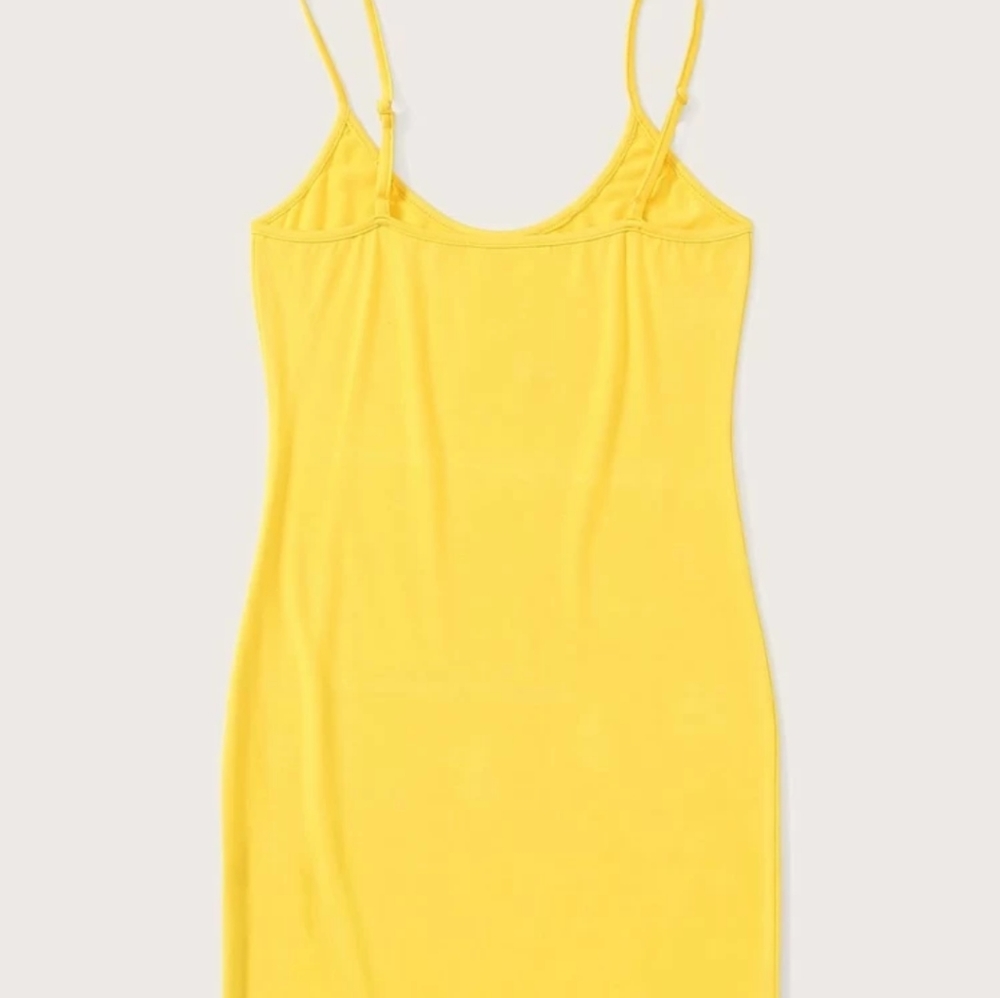 Butterfly Stretch Dress - Picture 7 of 8